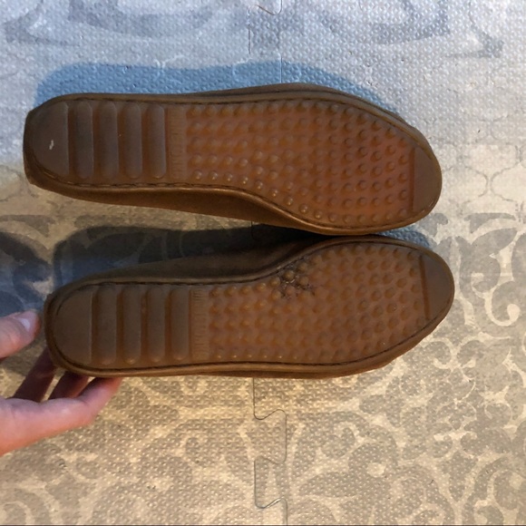 Minnetonka Cognac suede moccasin slipper shoes - 6 - Picture 5 of 5